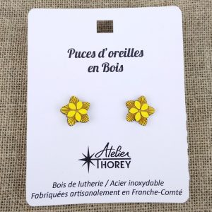 Puces en bois fleurs foncées jaune