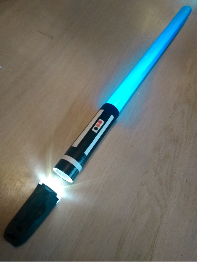 DIY : Tuto sabre laser Star Wars lumineux - Atelier Thorey : Atelier Thorey