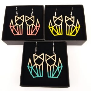 Boucles oreilles chat origami bicolore bois brut rose jaune vert d eau