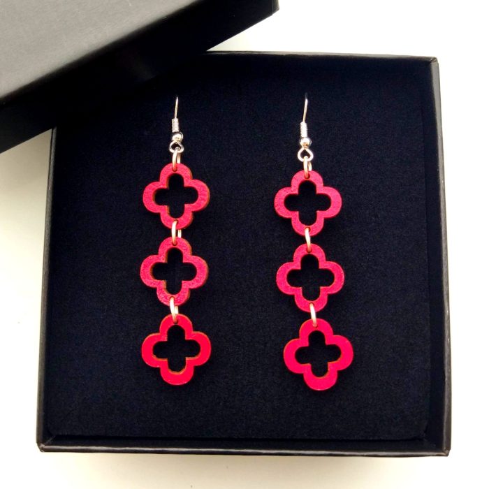 Boucles d'oreilles bois 3 trefles gothiques