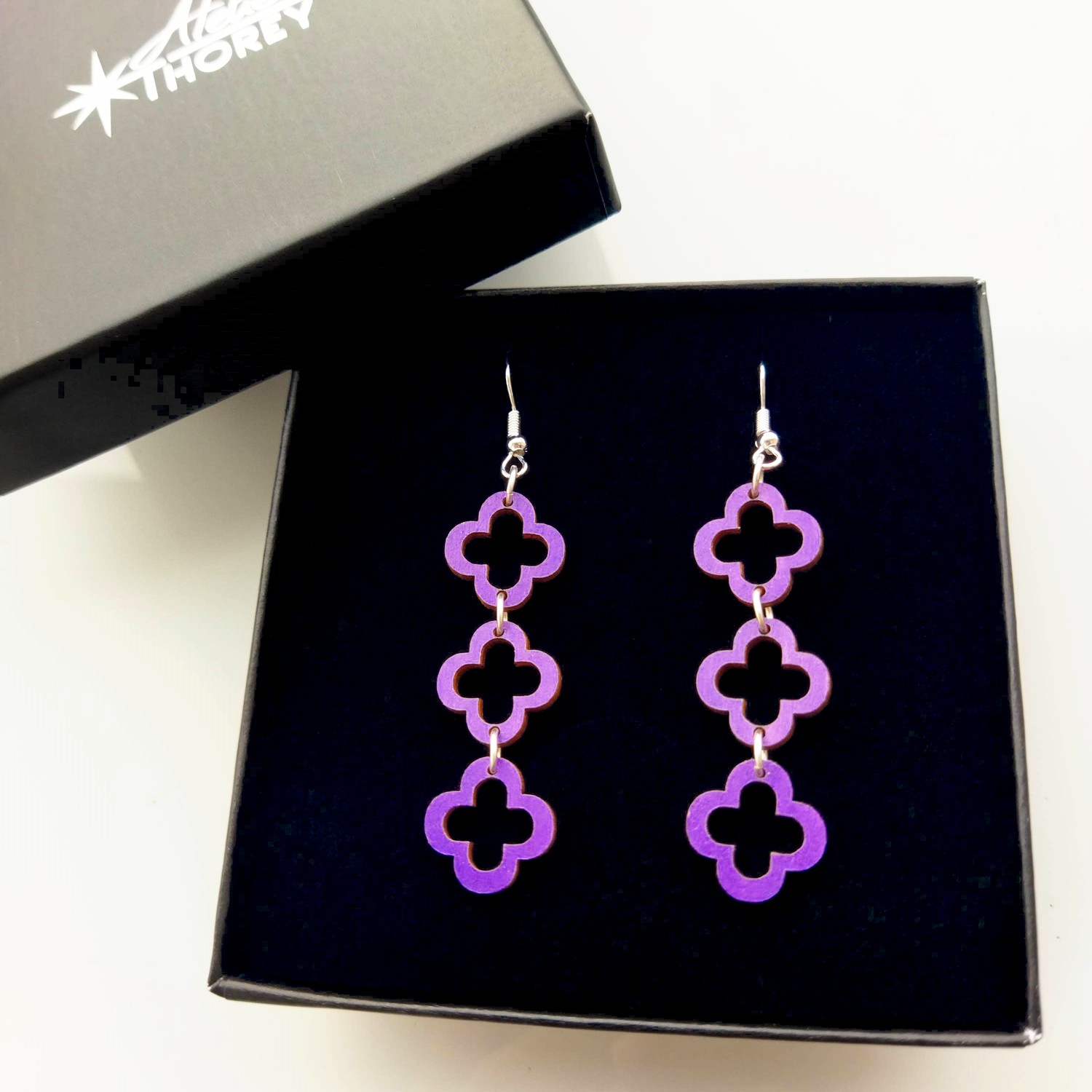 Boucles d'oreilles bois 3 trefles gothiques