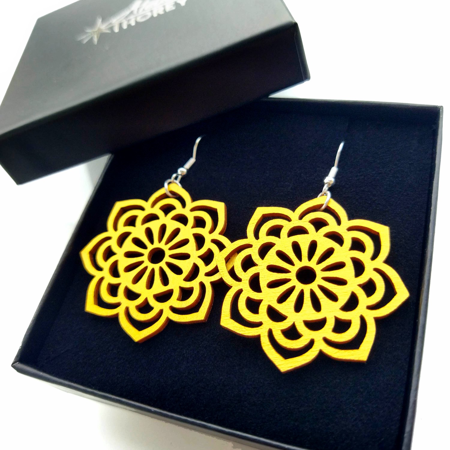 Boucles d'oreilles mandala en bois