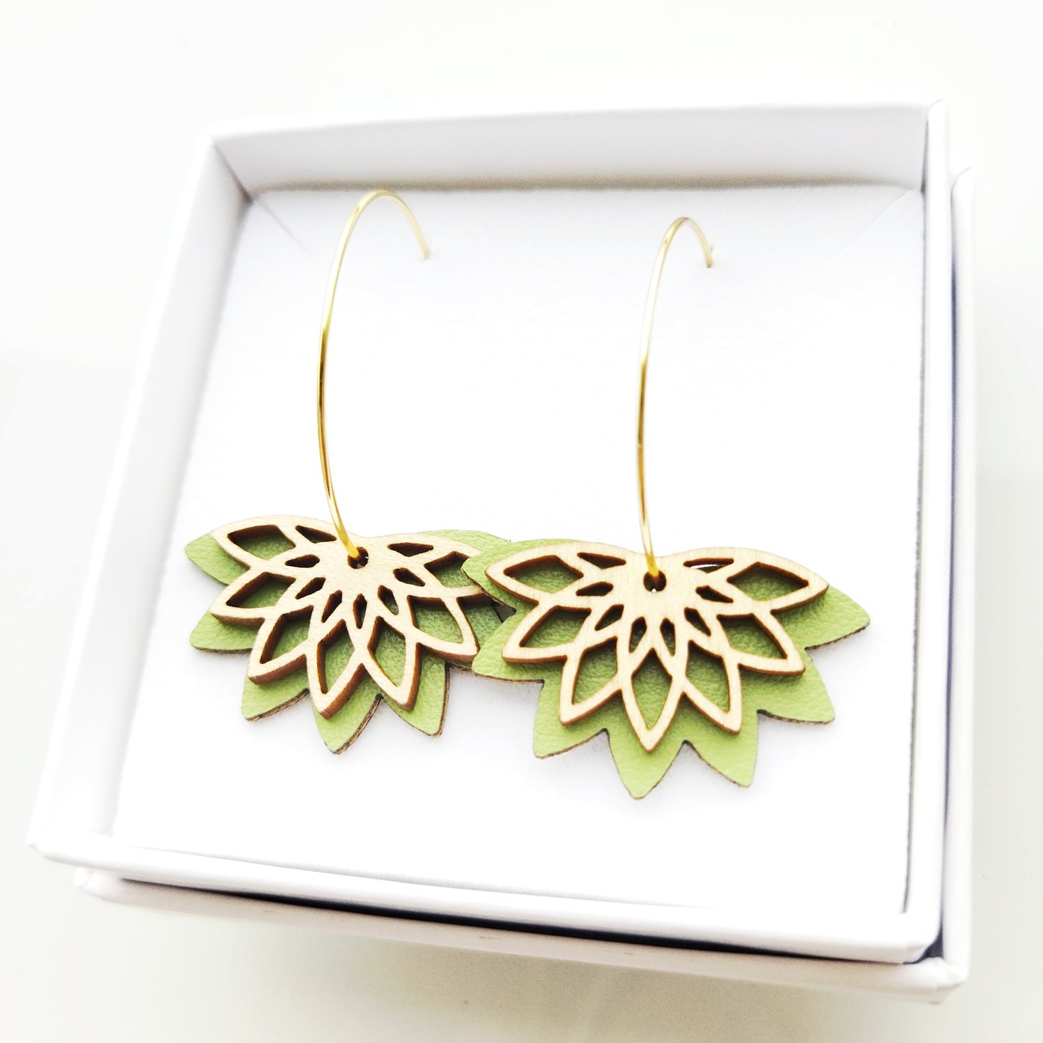 Boucles d'oreilles cuir d'ananas et bois